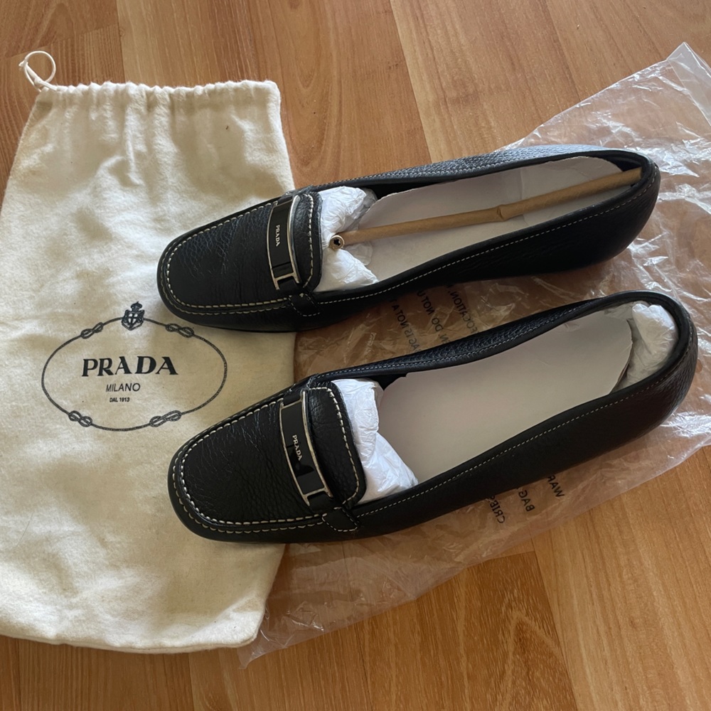 Vintage Prada Women Black loafers with white stitching, 38 1/2 (7.5 US)